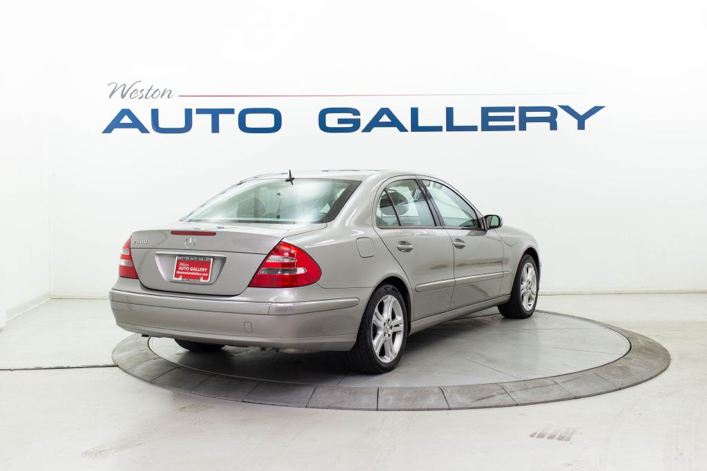 2005 Mercedes-Benz E-Class Image 5