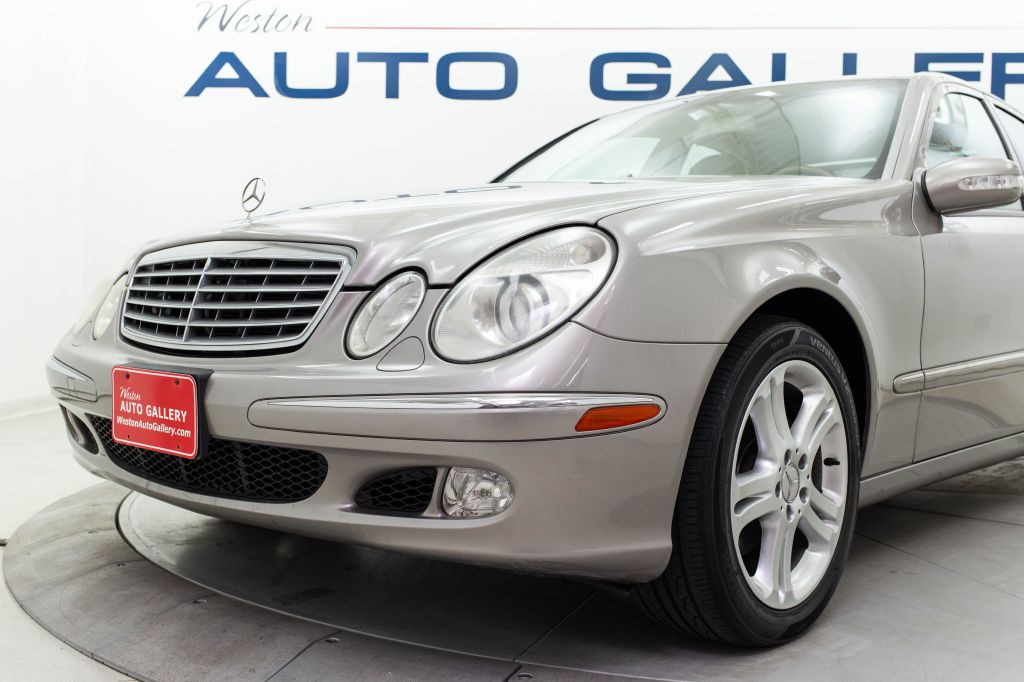 2005 Mercedes-Benz E-Class Image 9