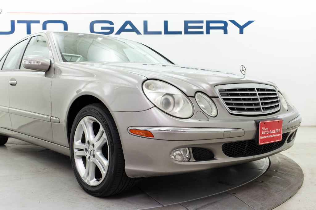 2005 Mercedes-Benz E-Class Image 14