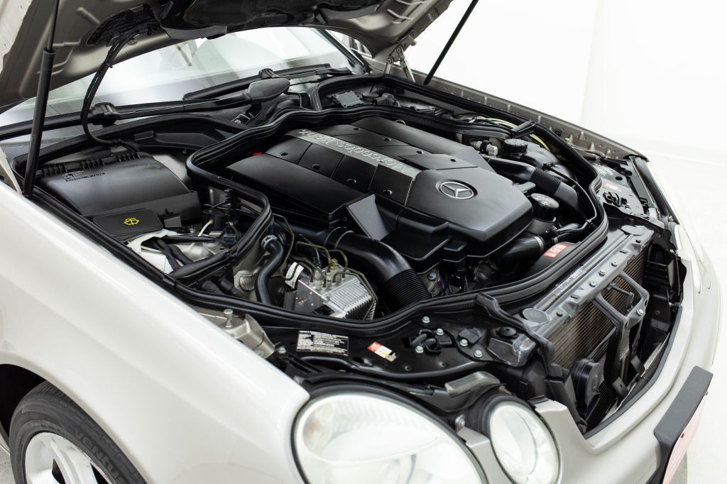 2005 Mercedes-Benz E-Class Image 15