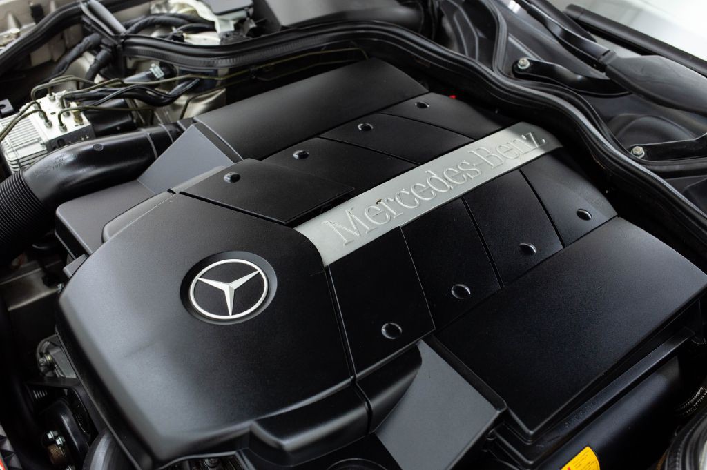 2005 Mercedes-Benz E-Class Image 16