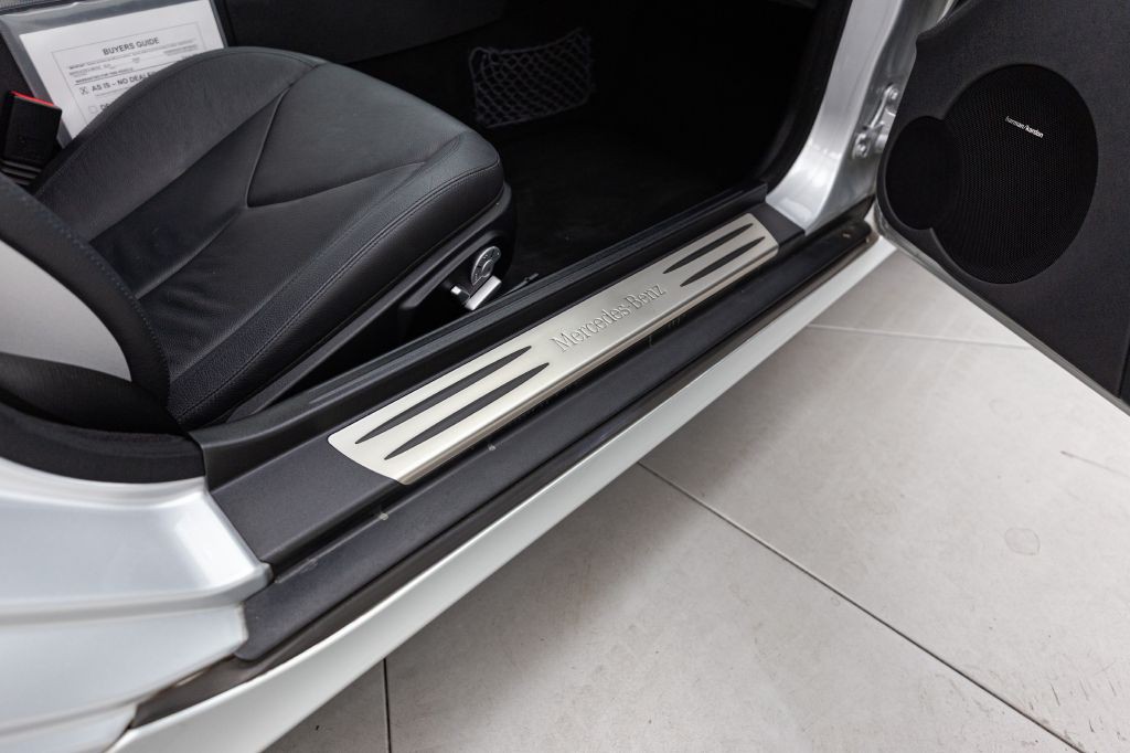 2006 Mercedes-Benz SLK-Class Image 36
