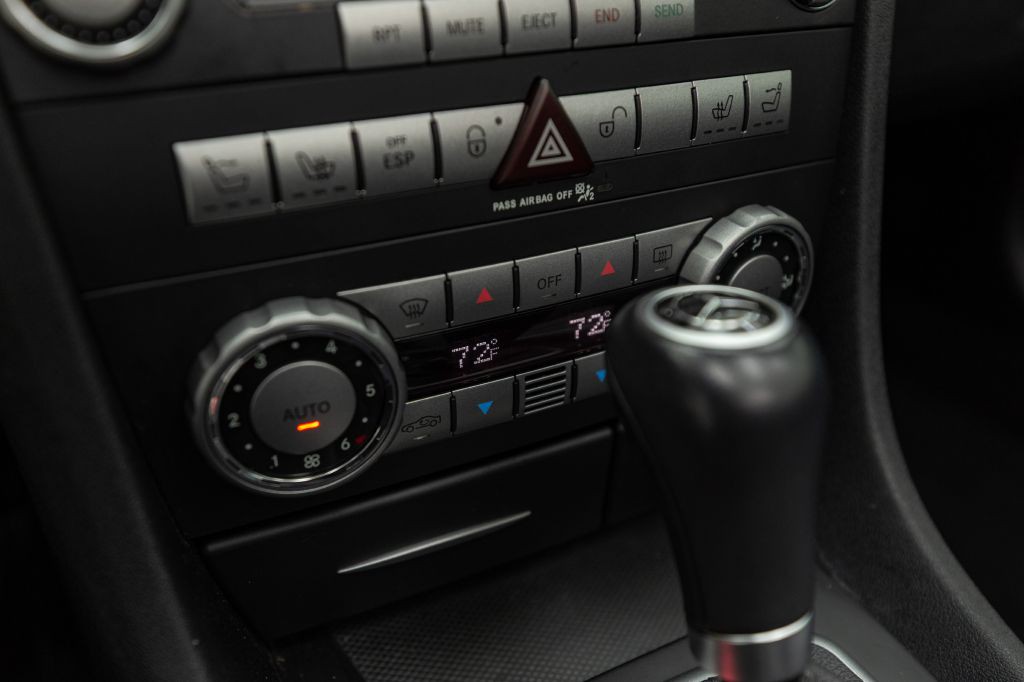2006 Mercedes-Benz SLK-Class Image 46