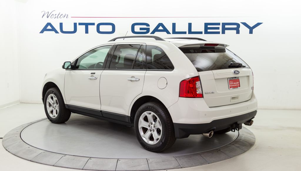 2011 Ford Edge Image 3