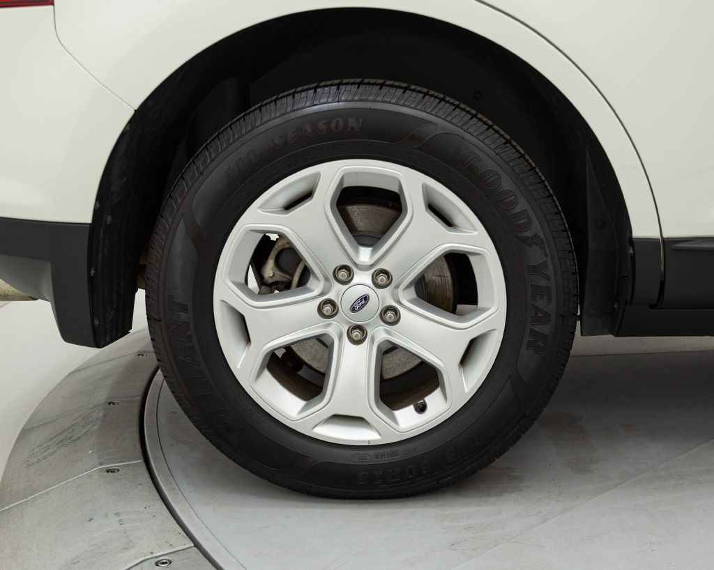 2011 Ford Edge Image 22