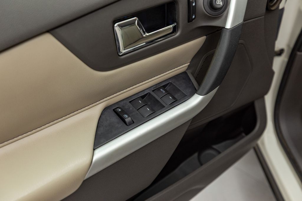 2011 Ford Edge Image 29