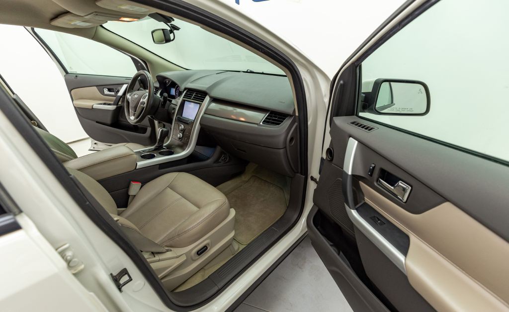 2011 Ford Edge Image 36