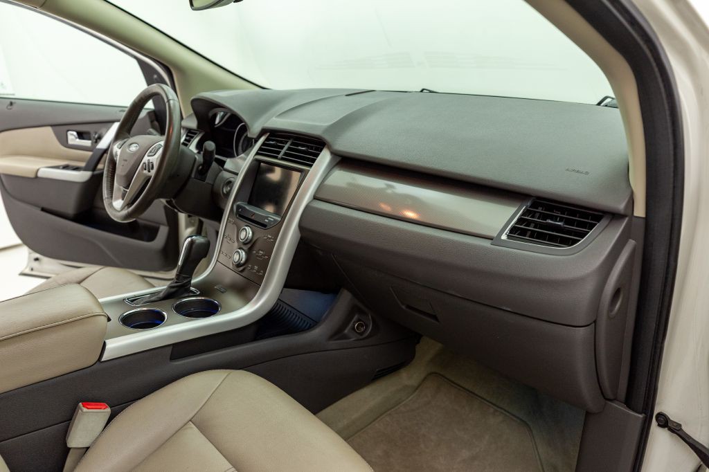 2011 Ford Edge Image 40
