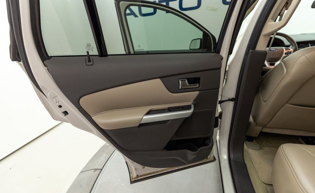 2011 Ford Edge Image 43