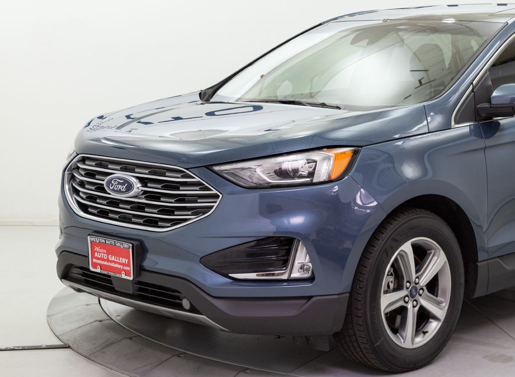 2019 Ford Edge Image 9