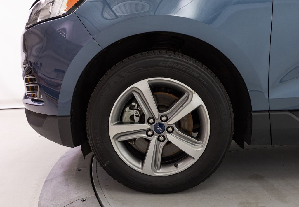 2019 Ford Edge Image 20