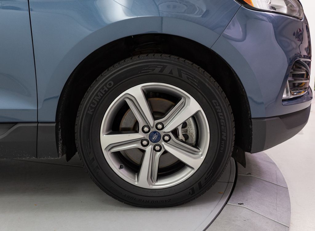 2019 Ford Edge Image 22