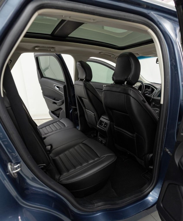 2019 Ford Edge Image 47