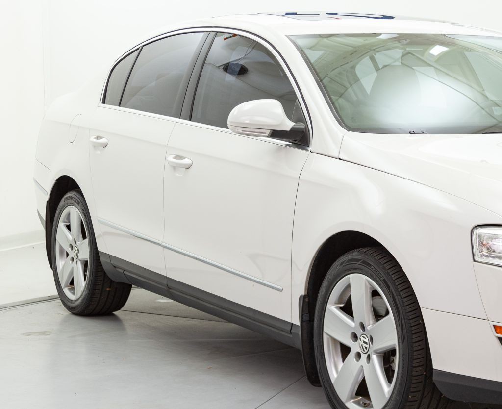 2009 Volkswagen Passat Image 19