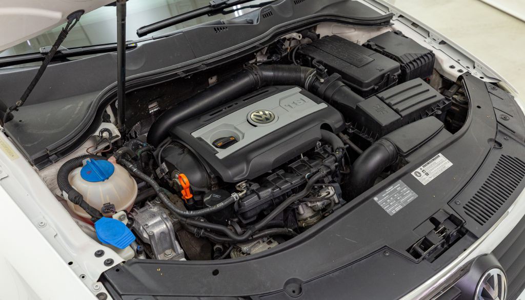 2009 Volkswagen Passat Image 25
