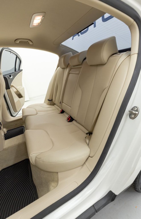 2009 Volkswagen Passat Image 52