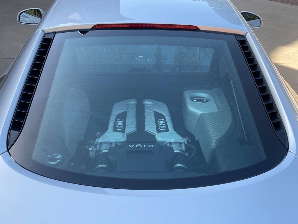 2010 Audi R8 Image 4