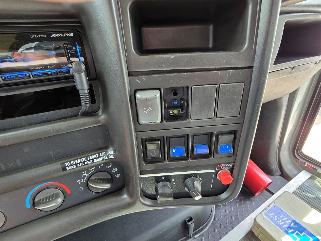 2005 Chevrolet Cc5500 Image 21