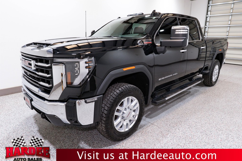 2024 GMC Sierra 2500 Image 2