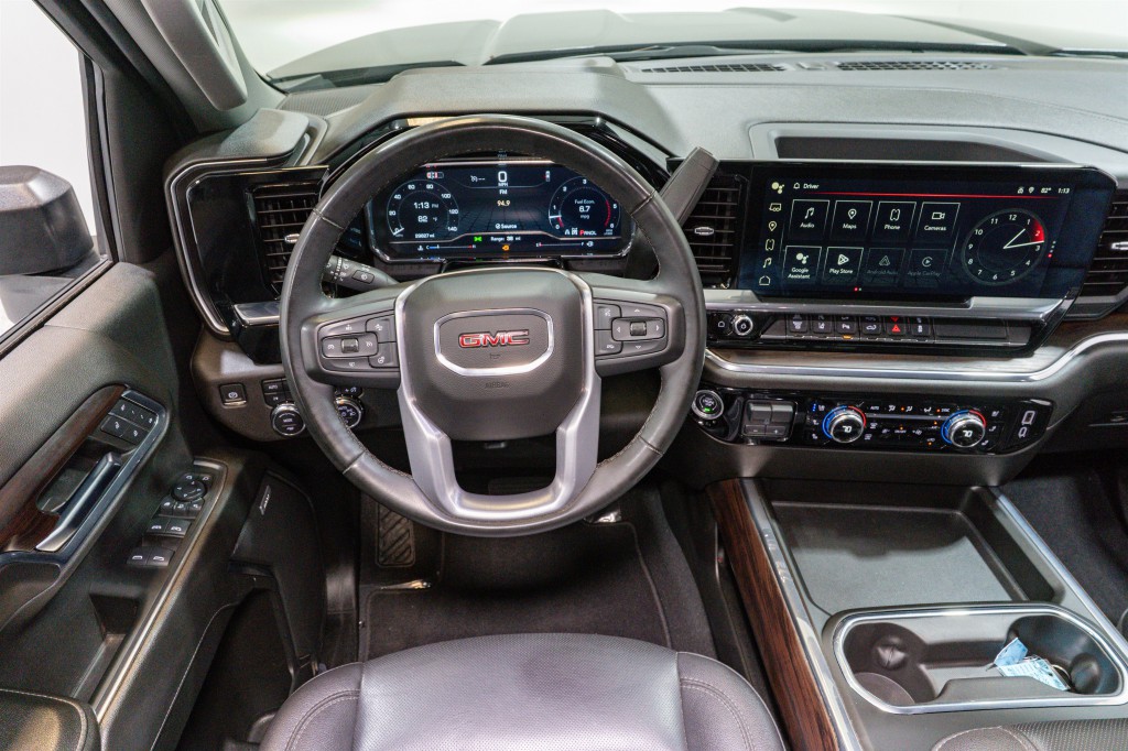 2024 GMC Sierra 2500 Image 14
