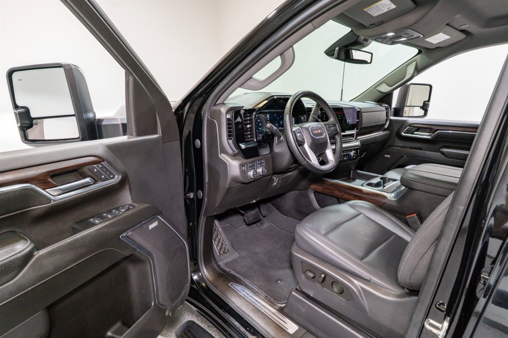 2024 GMC Sierra 2500 Image 15