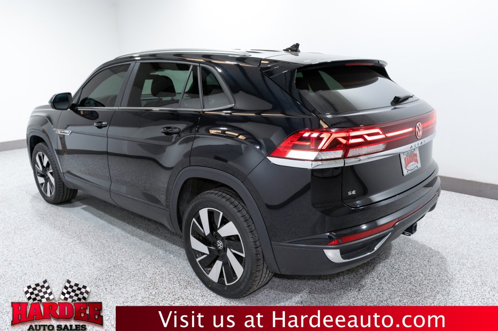 2024 Volkswagen Atlas Cross Sport Image 3