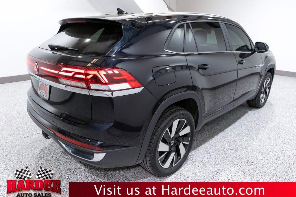 2024 Volkswagen Atlas Cross Sport Image 5