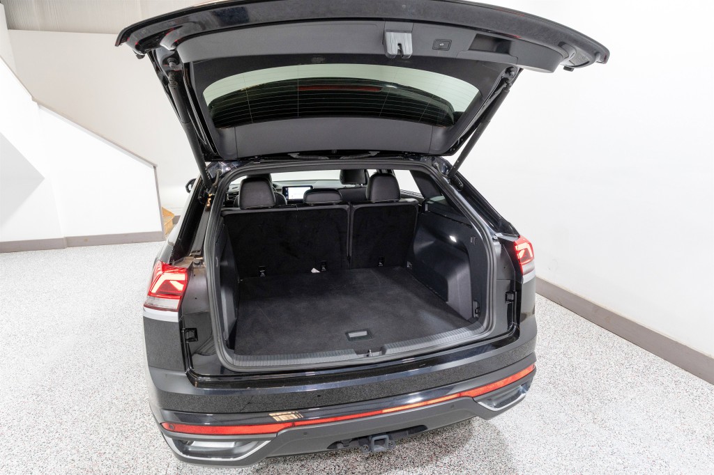 2024 Volkswagen Atlas Cross Sport Image 29