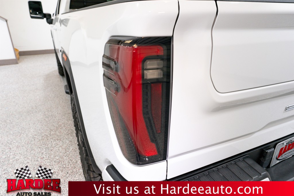 2024 GMC Sierra 2500 Image 9