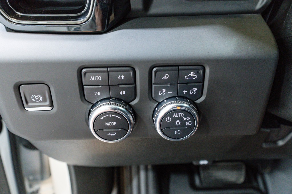 2024 GMC Sierra 2500 Image 37