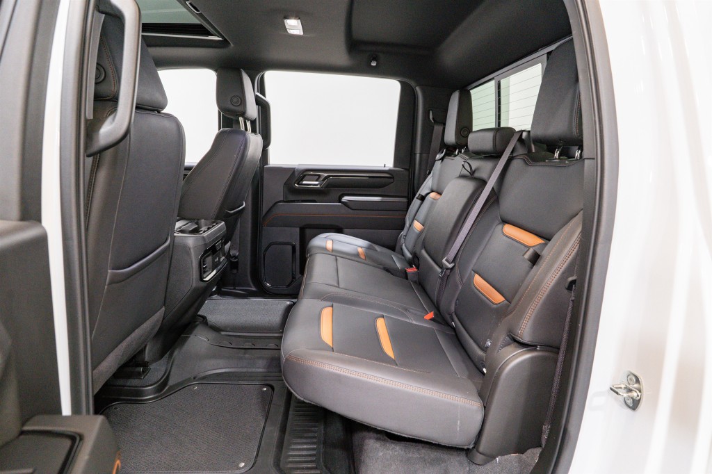 2024 GMC Sierra 2500 Image 38