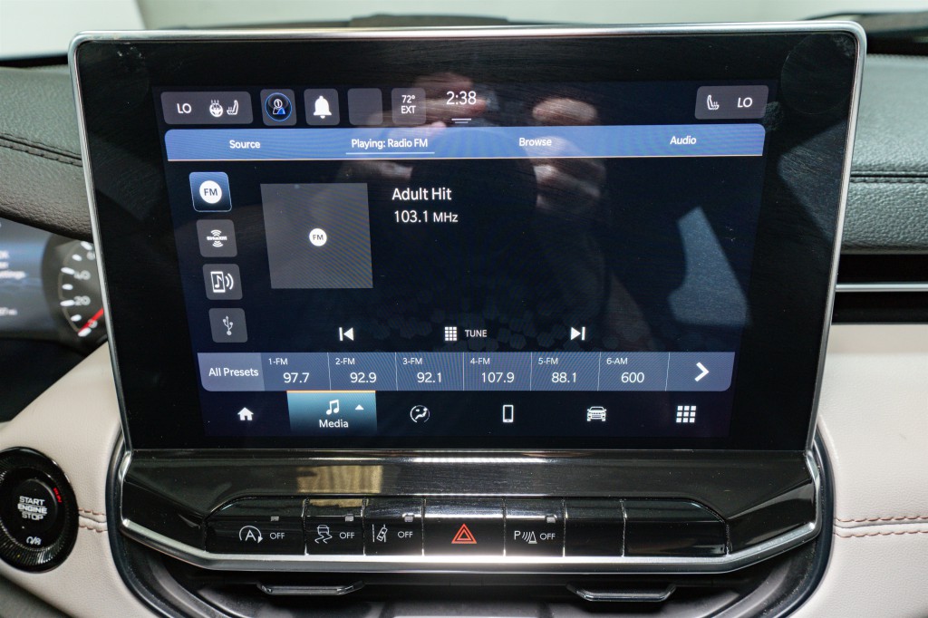 2024 Jeep Compass Image 16