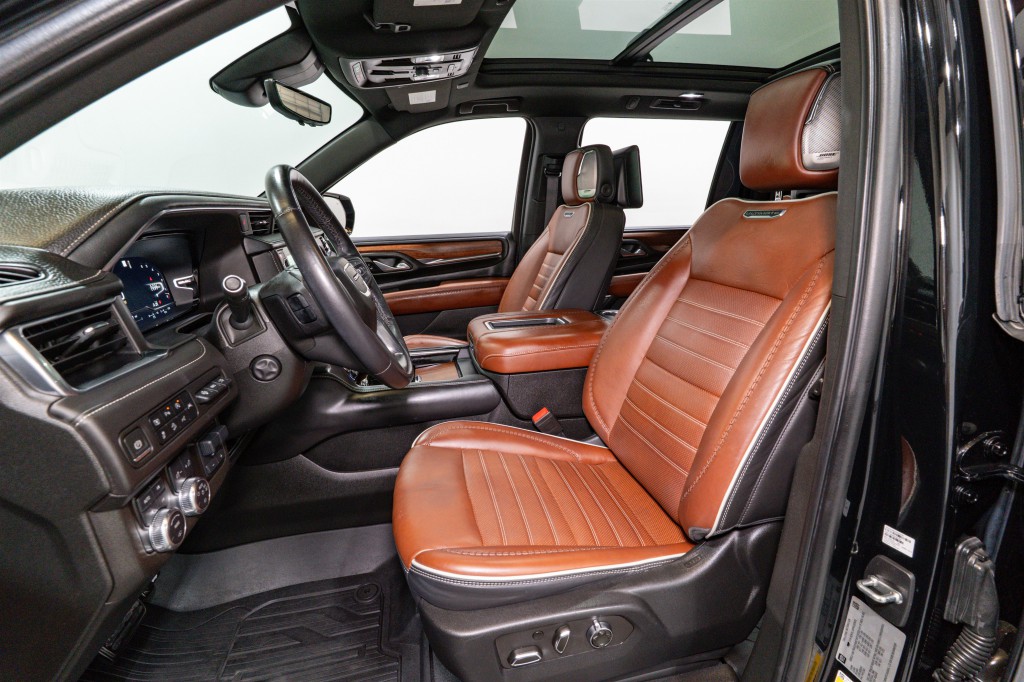 2023 GMC Yukon Image 16
