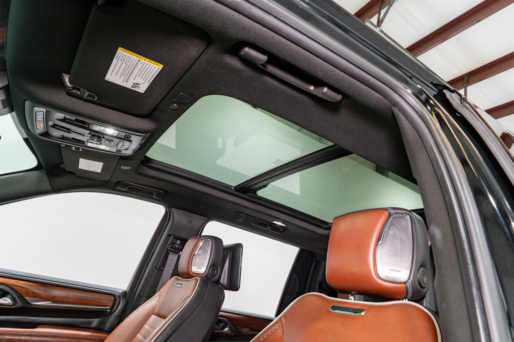 2023 GMC Yukon Image 18