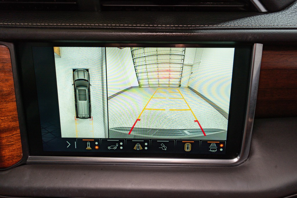 2023 GMC Yukon Image 25