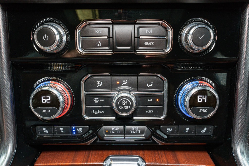 2023 GMC Yukon Image 26
