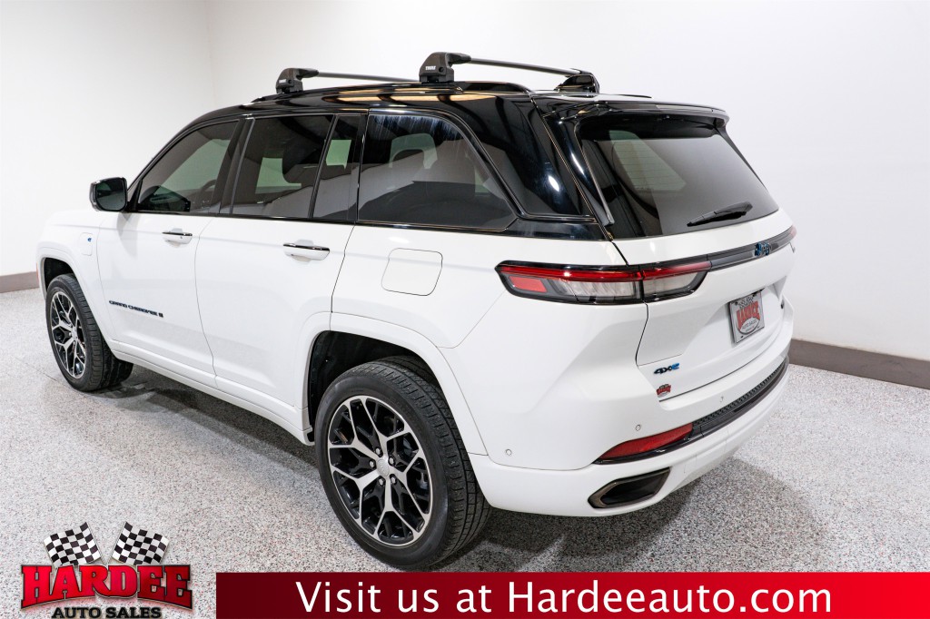 2023 Jeep Grand Cherokee Image 3