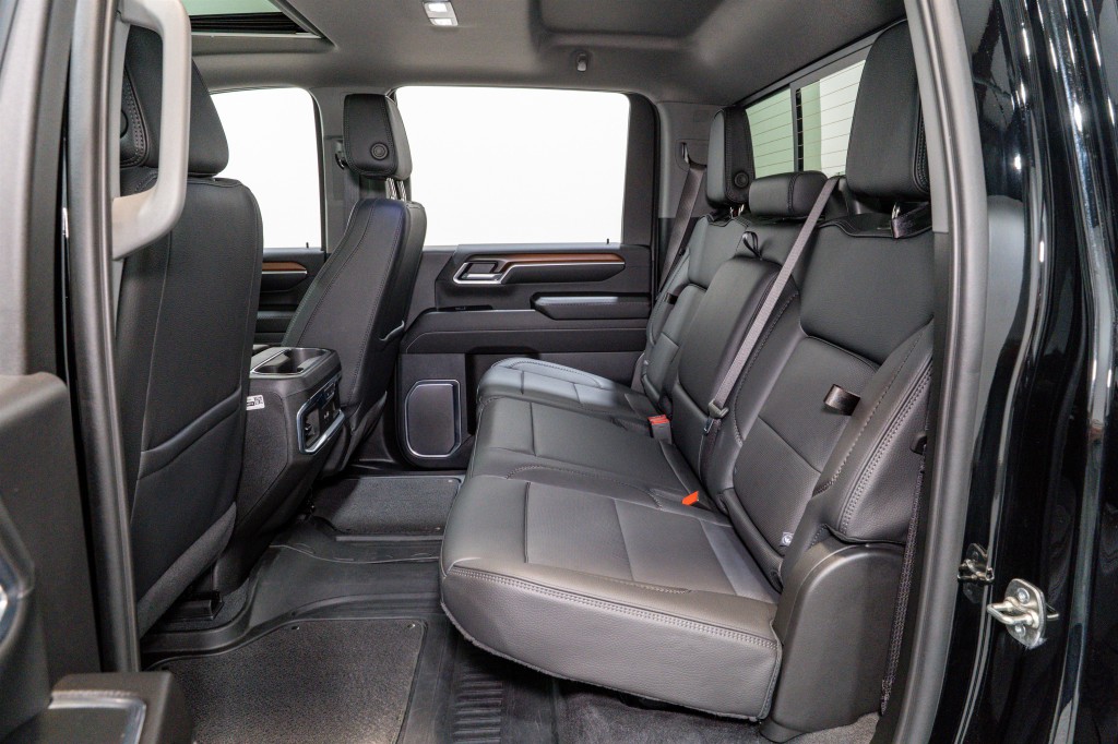 2025 GMC Sierra 2500 Image 38