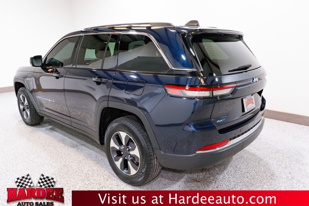 2023 Jeep Grand Cherokee Image 3
