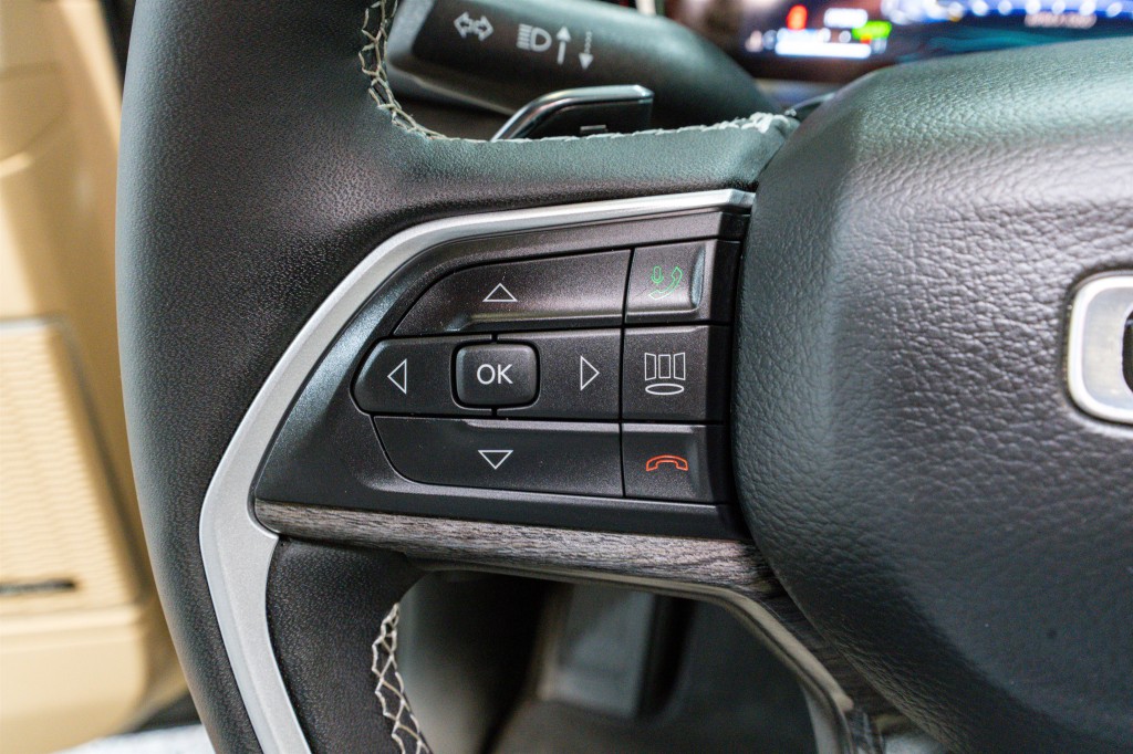 2023 Jeep Grand Cherokee Image 32