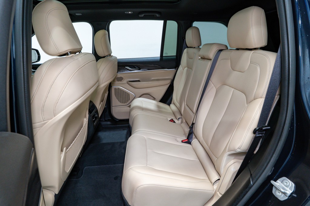 2023 Jeep Grand Cherokee Image 36