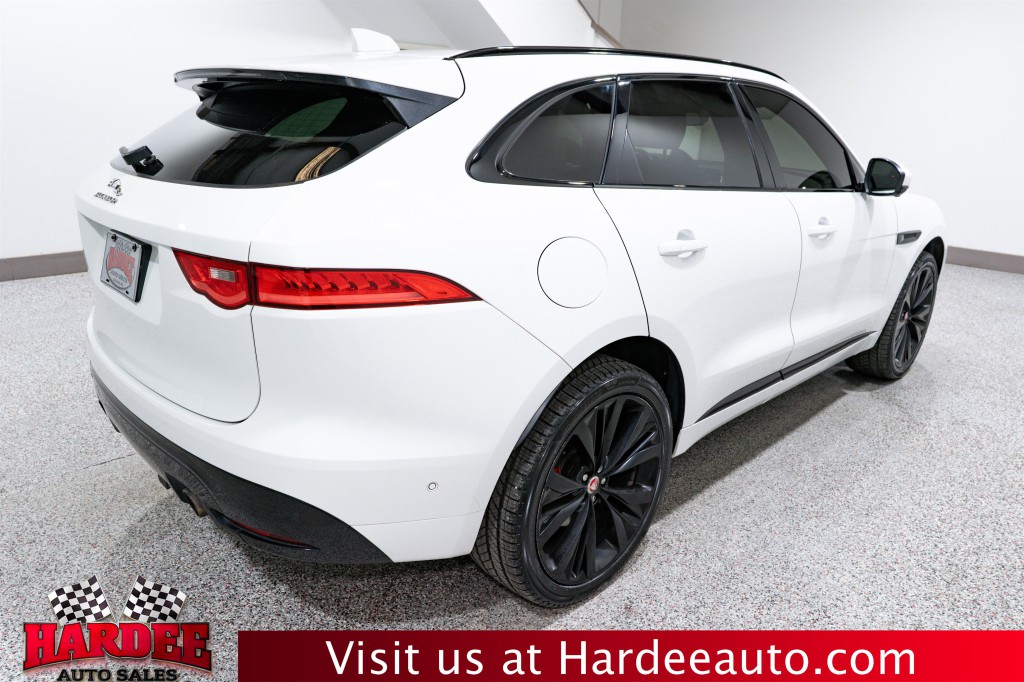 2018 Jaguar F-PACE Image 5