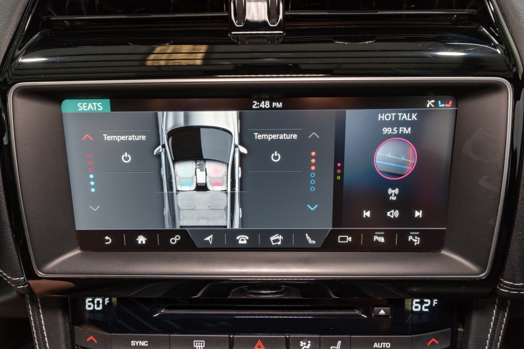 2018 Jaguar F-PACE Image 22