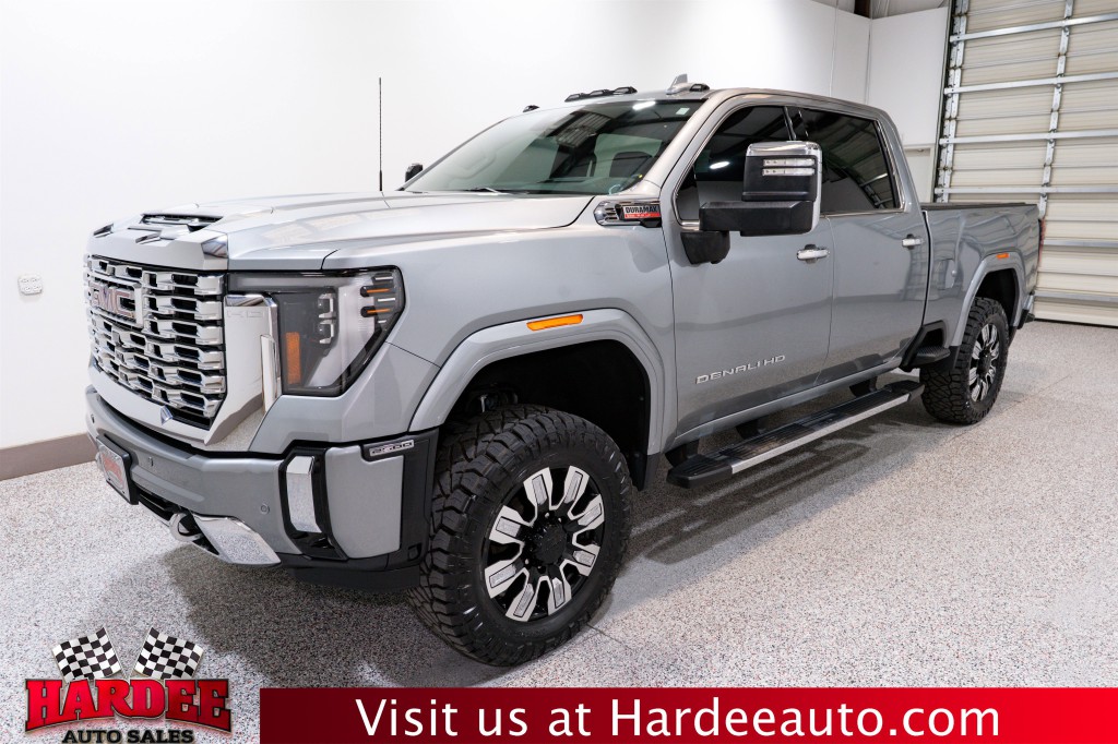 2024 GMC Sierra 2500 Image 2