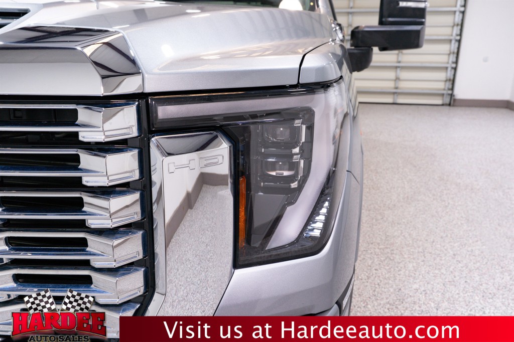 2024 GMC Sierra 2500 Image 8
