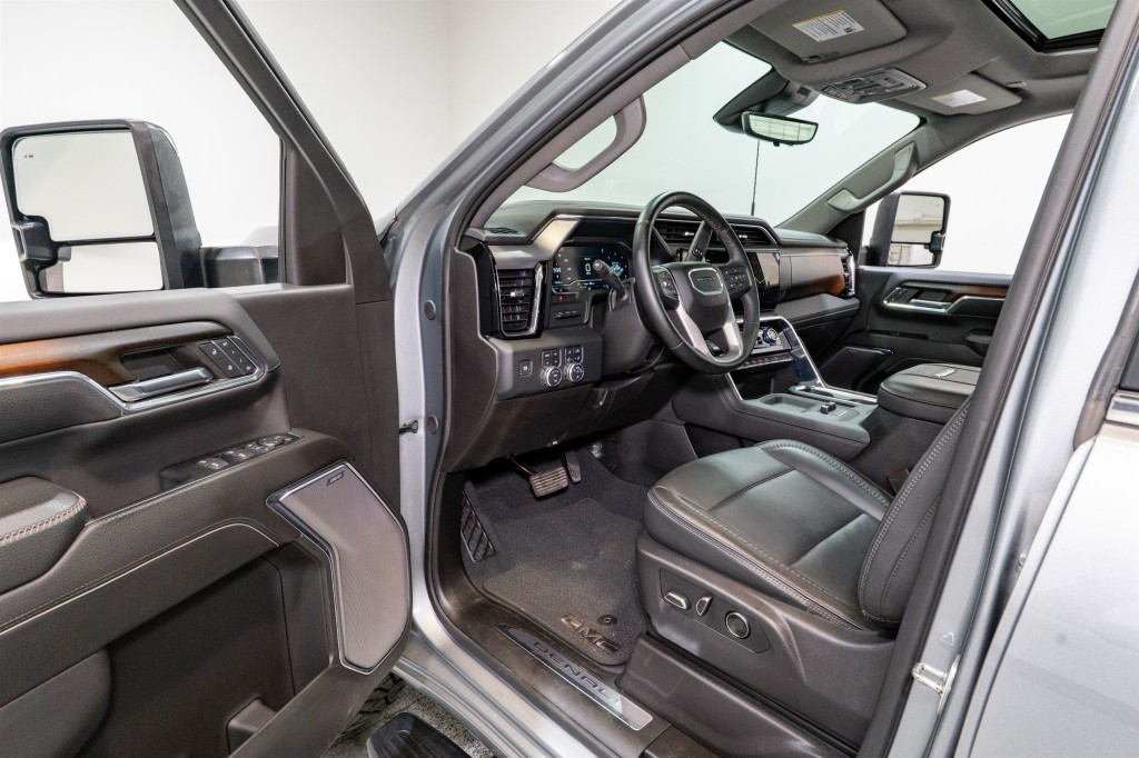 2024 GMC Sierra 2500 Image 15