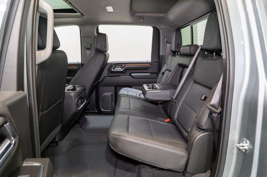 2024 GMC Sierra 2500 Image 37