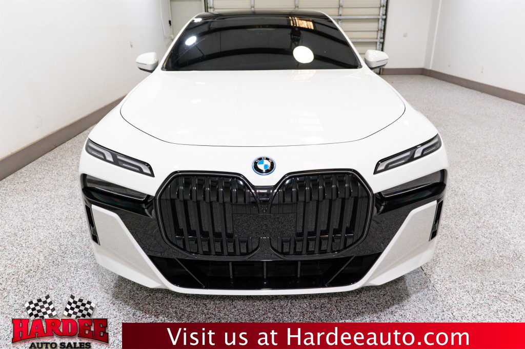 2024 BMW i7 Image 7