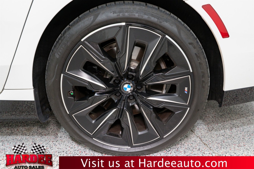 2024 BMW i7 Image 10