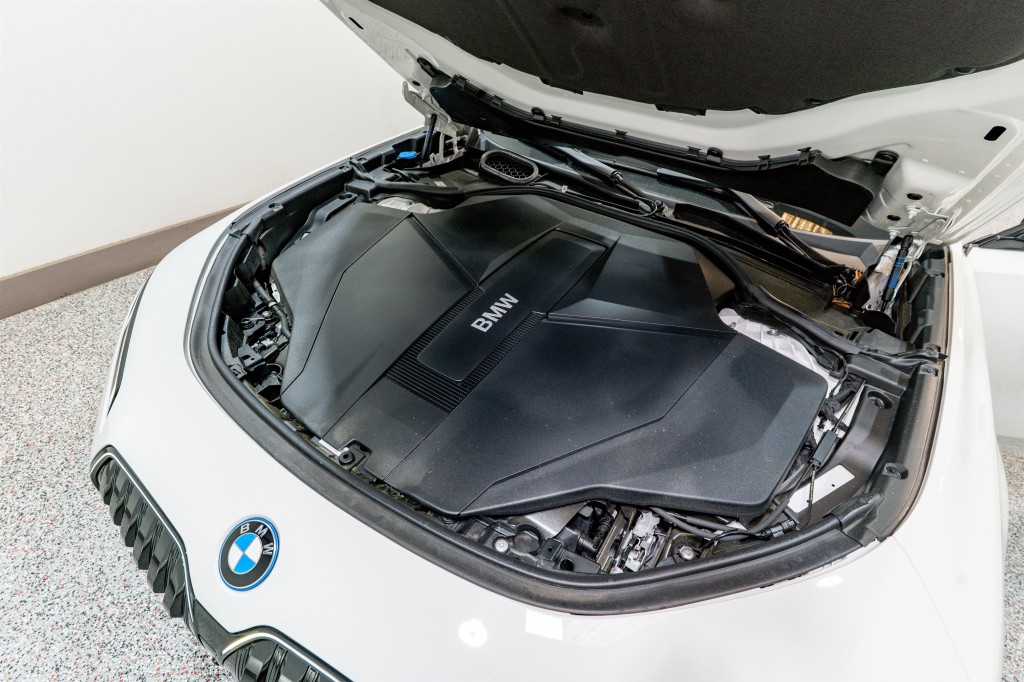 2024 BMW i7 Image 36
